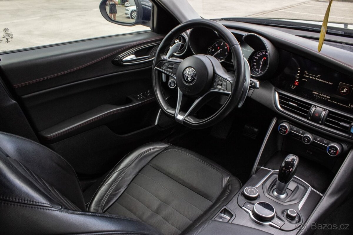 Alfa Romeo GIULIA 2016 - 13