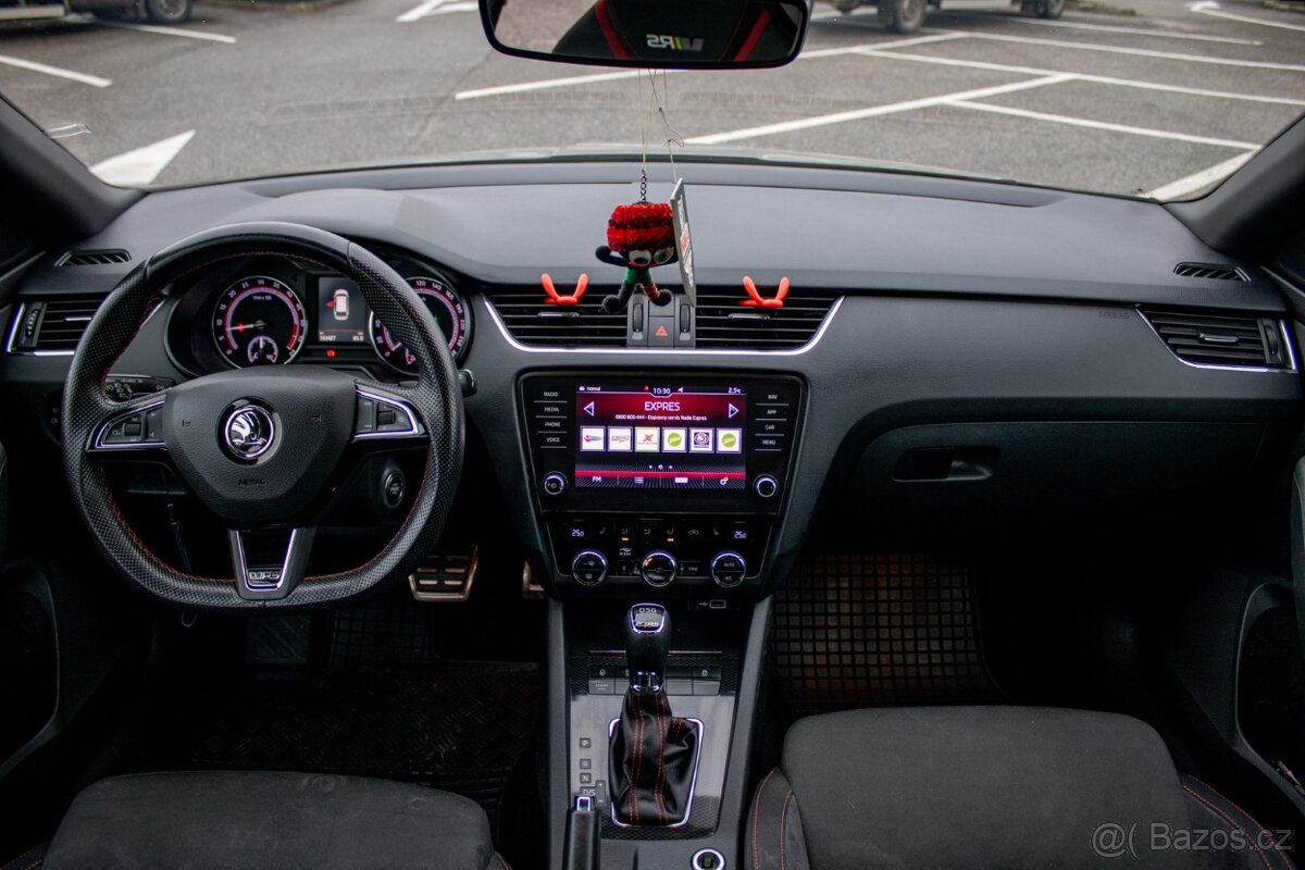 Škoda Octavia Combi 2.0 TDI RS DSG - 13