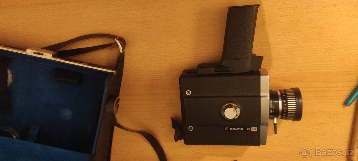 Staré fotoaparáty, kamera a príslušenství - 13