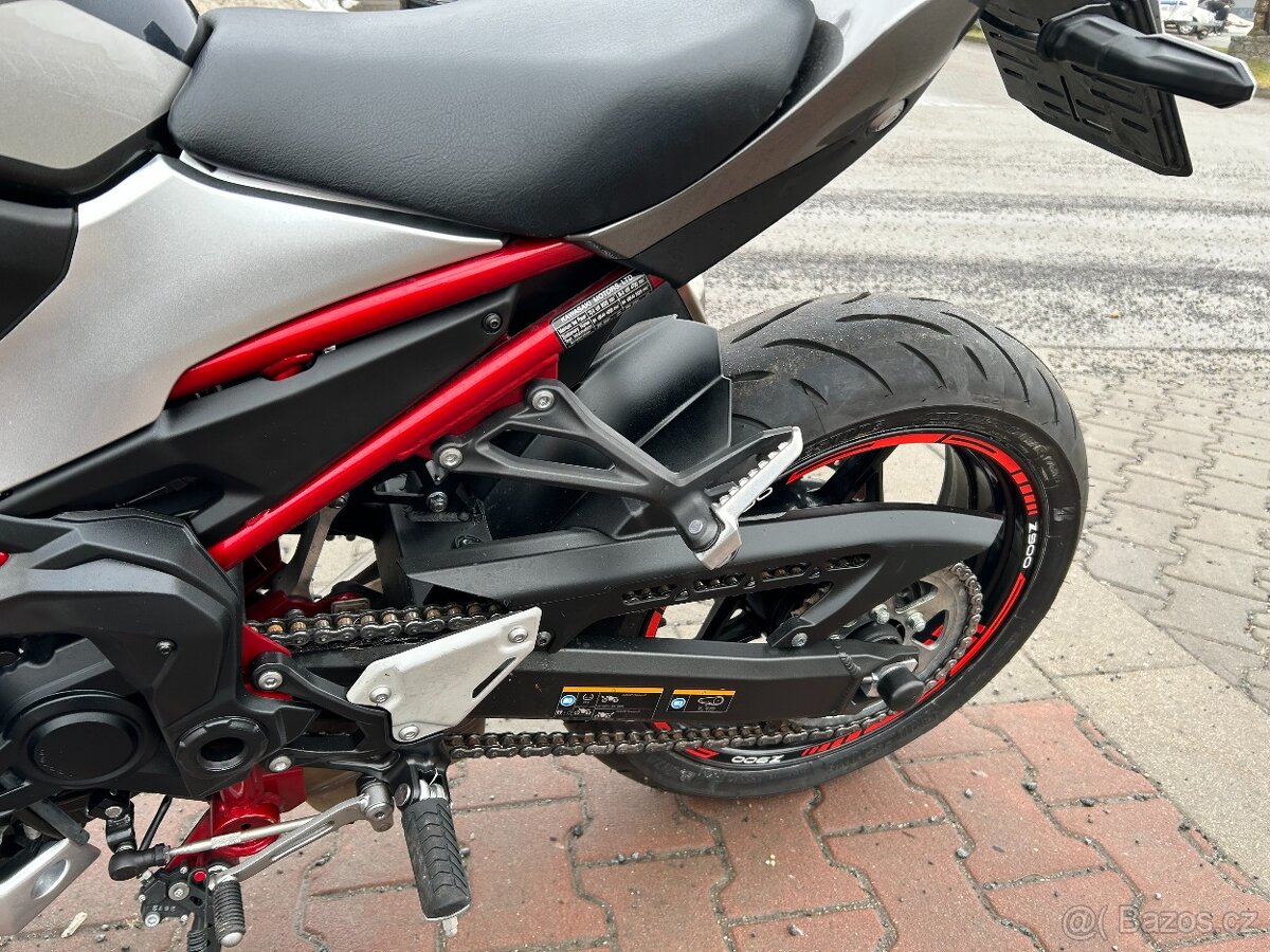 Kawasaki Z 900 2023 - 13