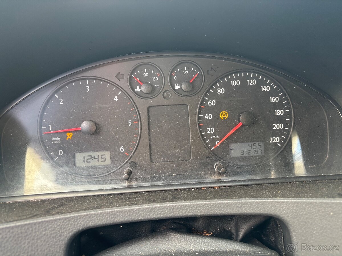 VW Transporter BUS 8mist 1.9tdi 75kw Long - 13