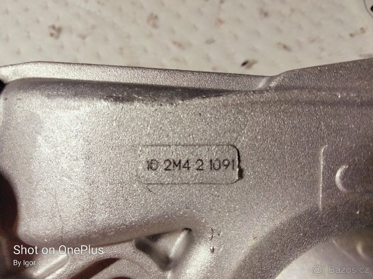 Vodňí čerpadlo, chlazeňí motoru. SKF VKPC 86419 - 13