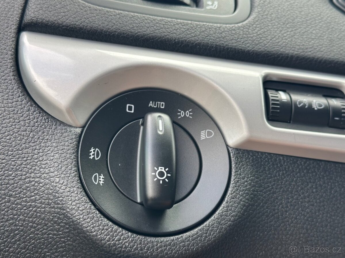 Škoda Yeti 1.2TSi VÝHŘEV SED. - 13