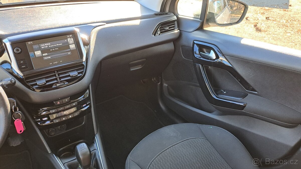 Peugeot 208 1.2 PureTech Active - 13