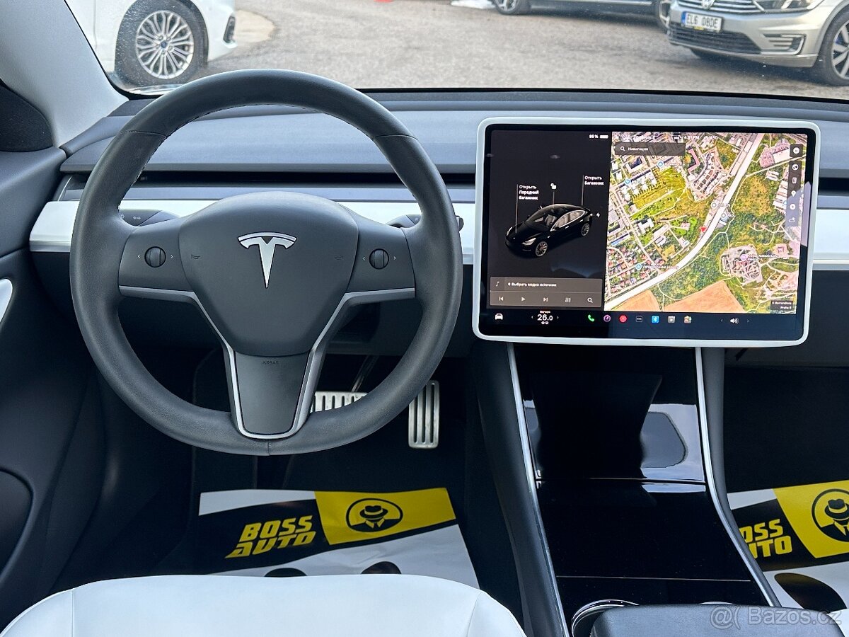 Tesla Model 3 2020 - 13