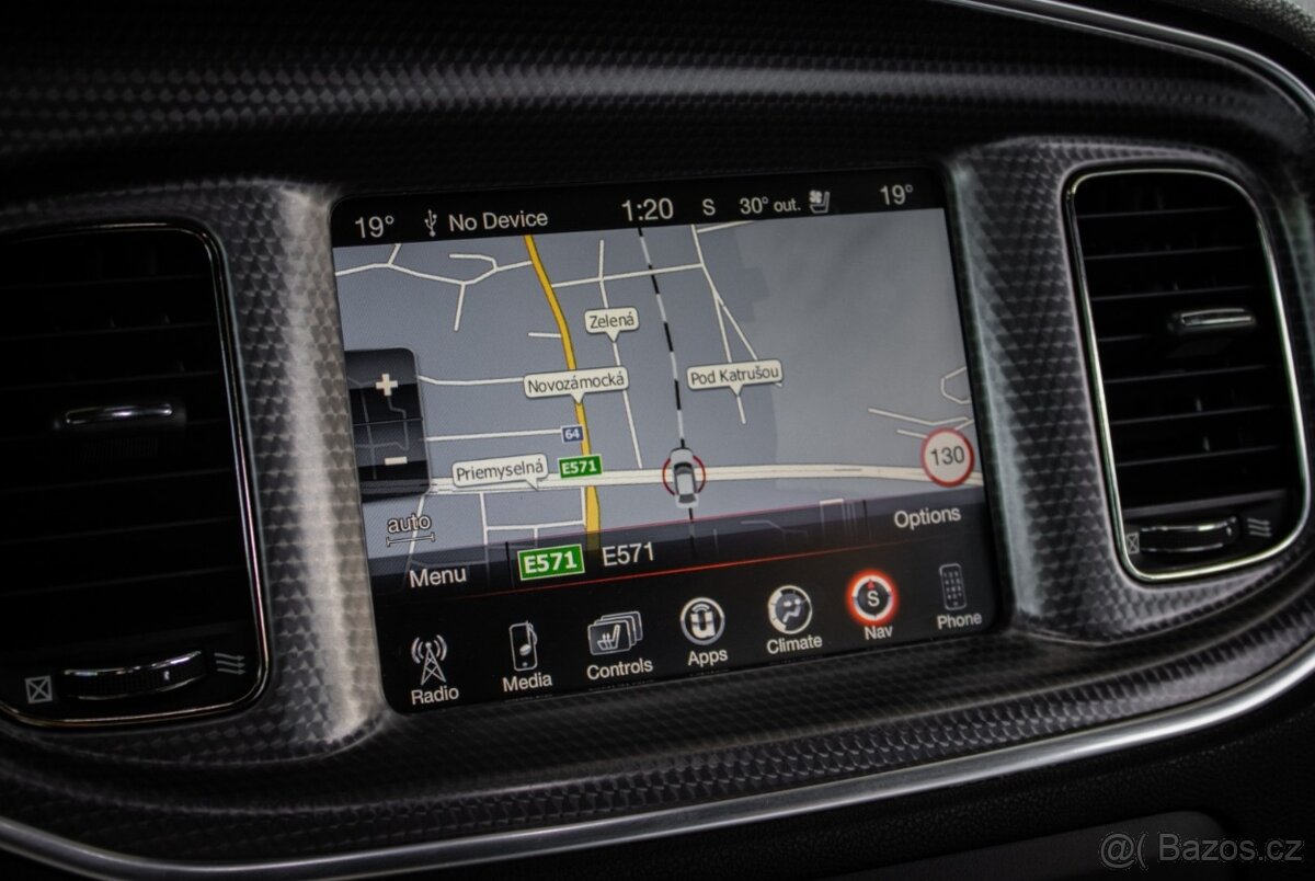 Dodge Charger SRT Hellcat 6.2L V8 - 13