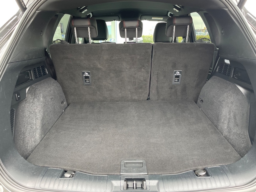 FORD KUGA 2,5 Plug-in HYBRID - 13