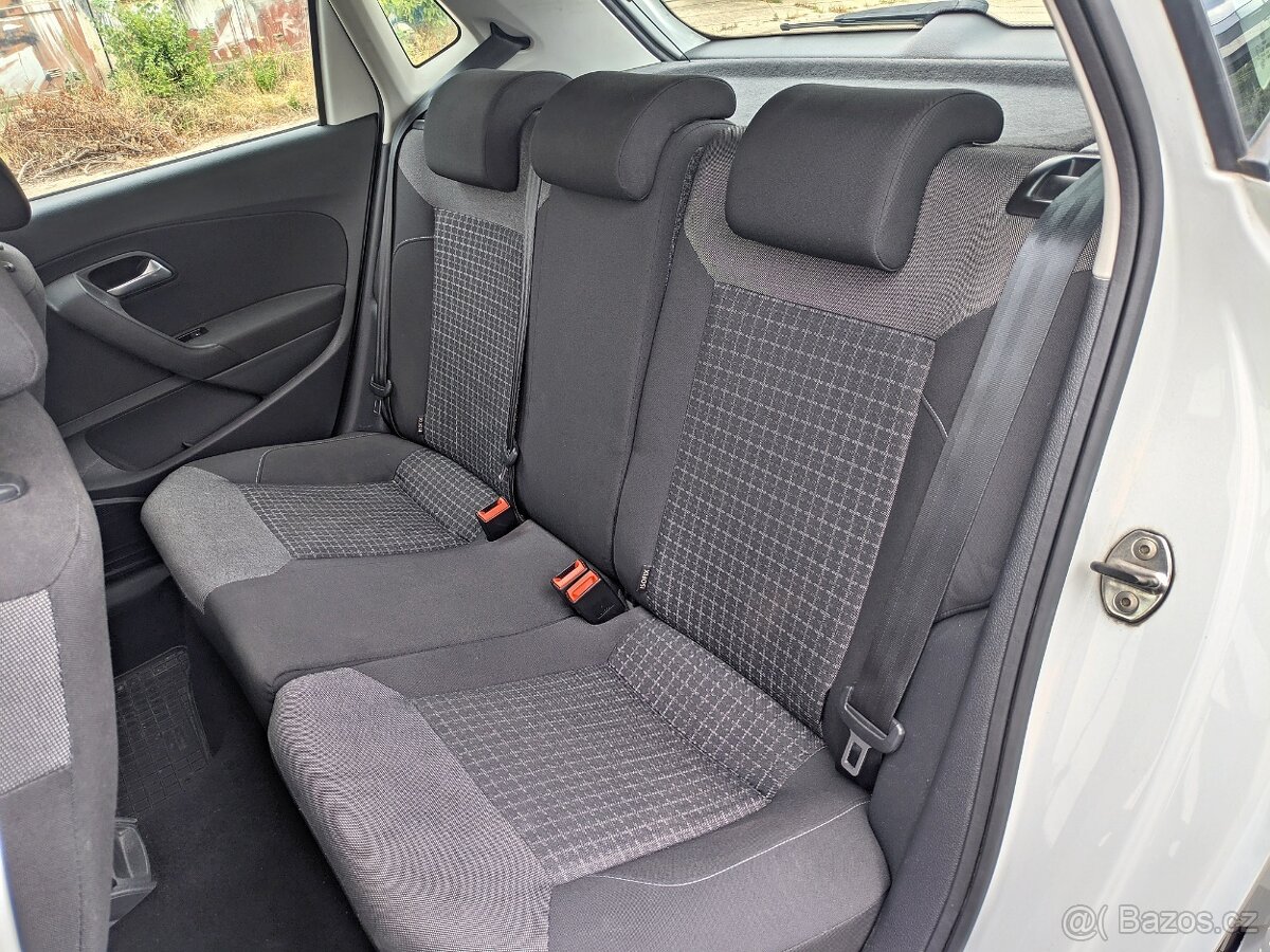 VW Polo 1.0 MPI 55kW benzín 2016 - 13