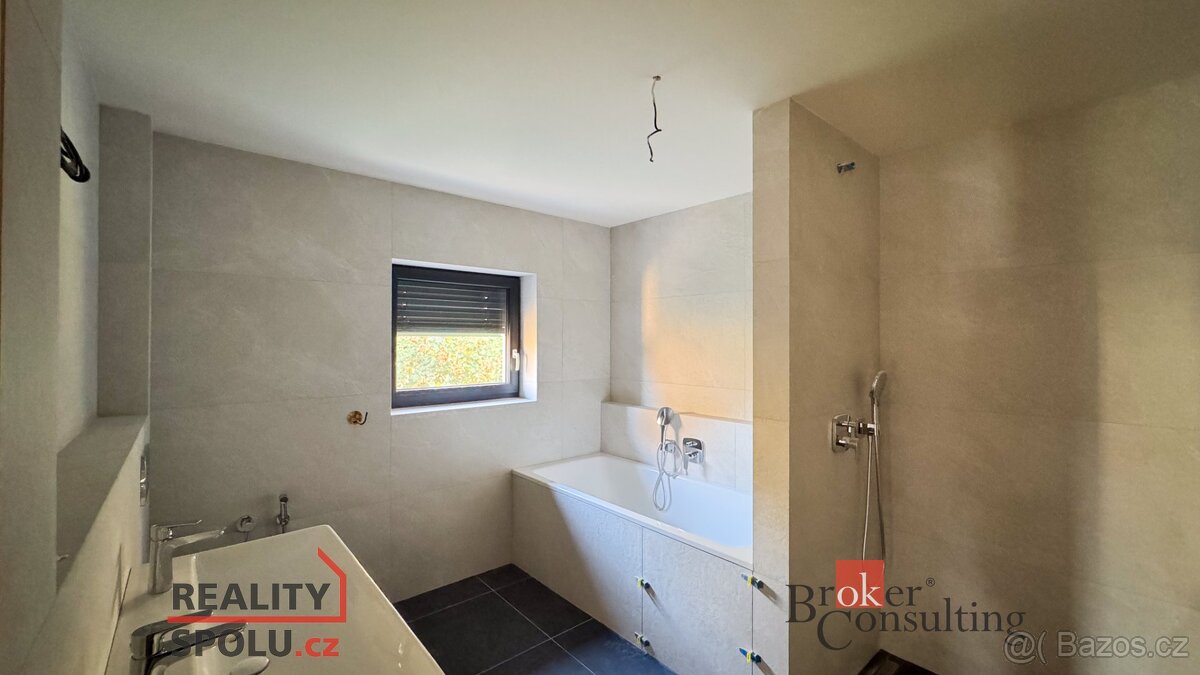 Prodej, byty/4+1, 155.4 m2, Pitkovice, 10400 Praha, Hlavní m - 13