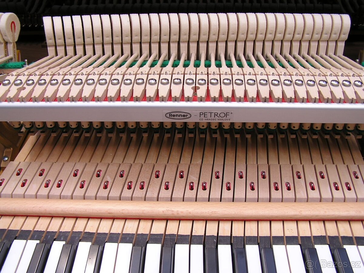 Prodám klavír Petrof mod.V - 13