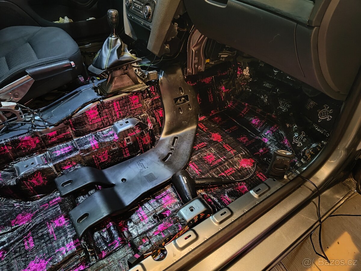 Škoda Octavia 1.8 TSI, 118 kw, RS packet - 13