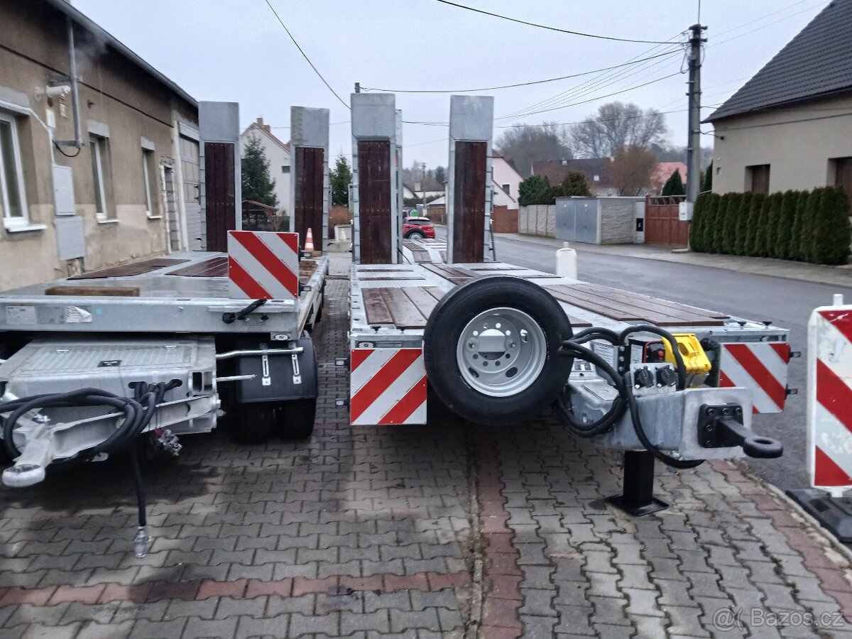 Přívěs na kompresor vrtná souprava CAT Volvo - 13