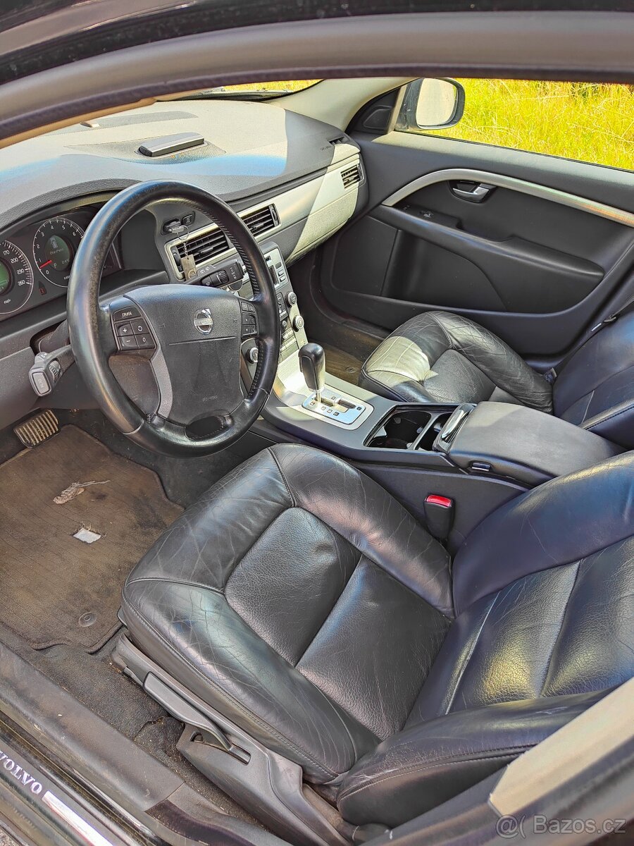 Volvo V70 3.2 175kw AWD LPG - 13