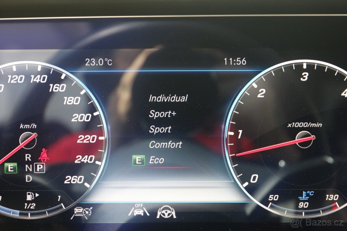 Mercedes-Benz E 400d 4 MATIC 1maj ČR DPH - 13