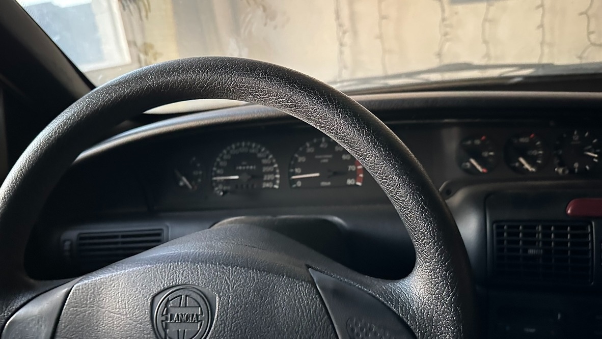 Lancia delta 2.0i 16V. 102kw . R.v. 1997 - 13