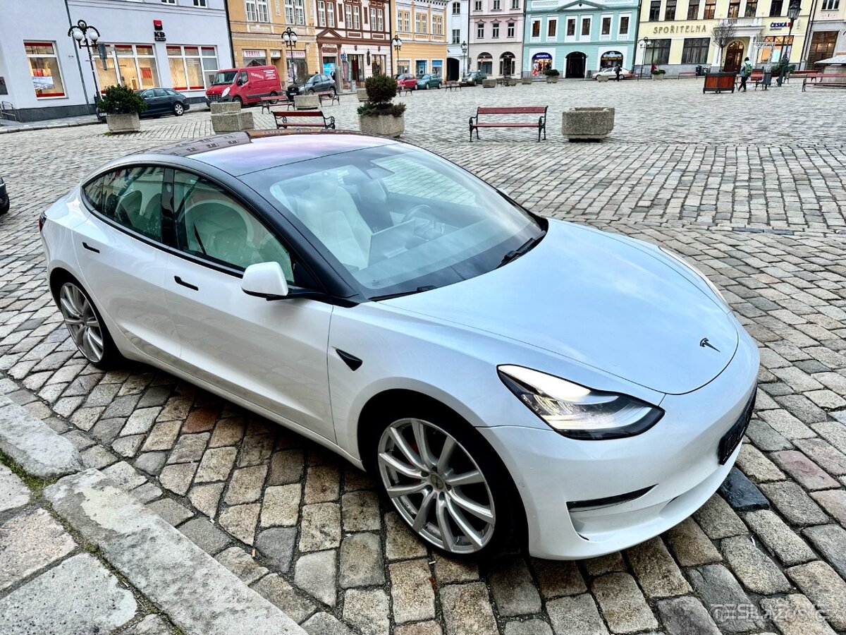 Tesla Model 3 Performance 2019 - 13