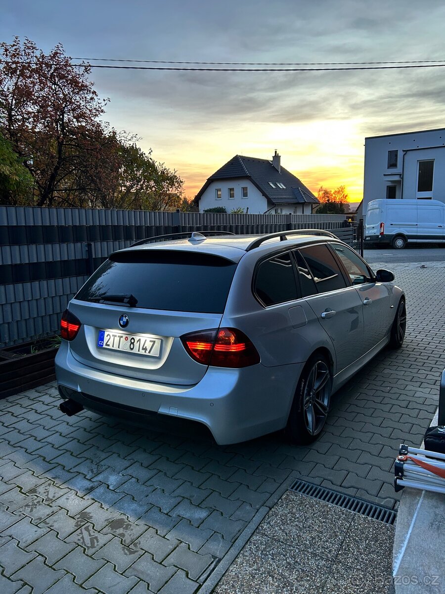 BMW e91 325ix - 13