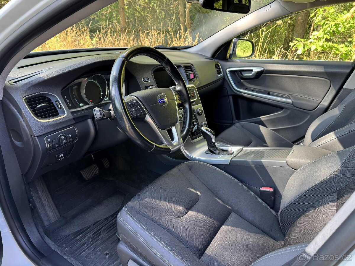 Volvo V60 - 13