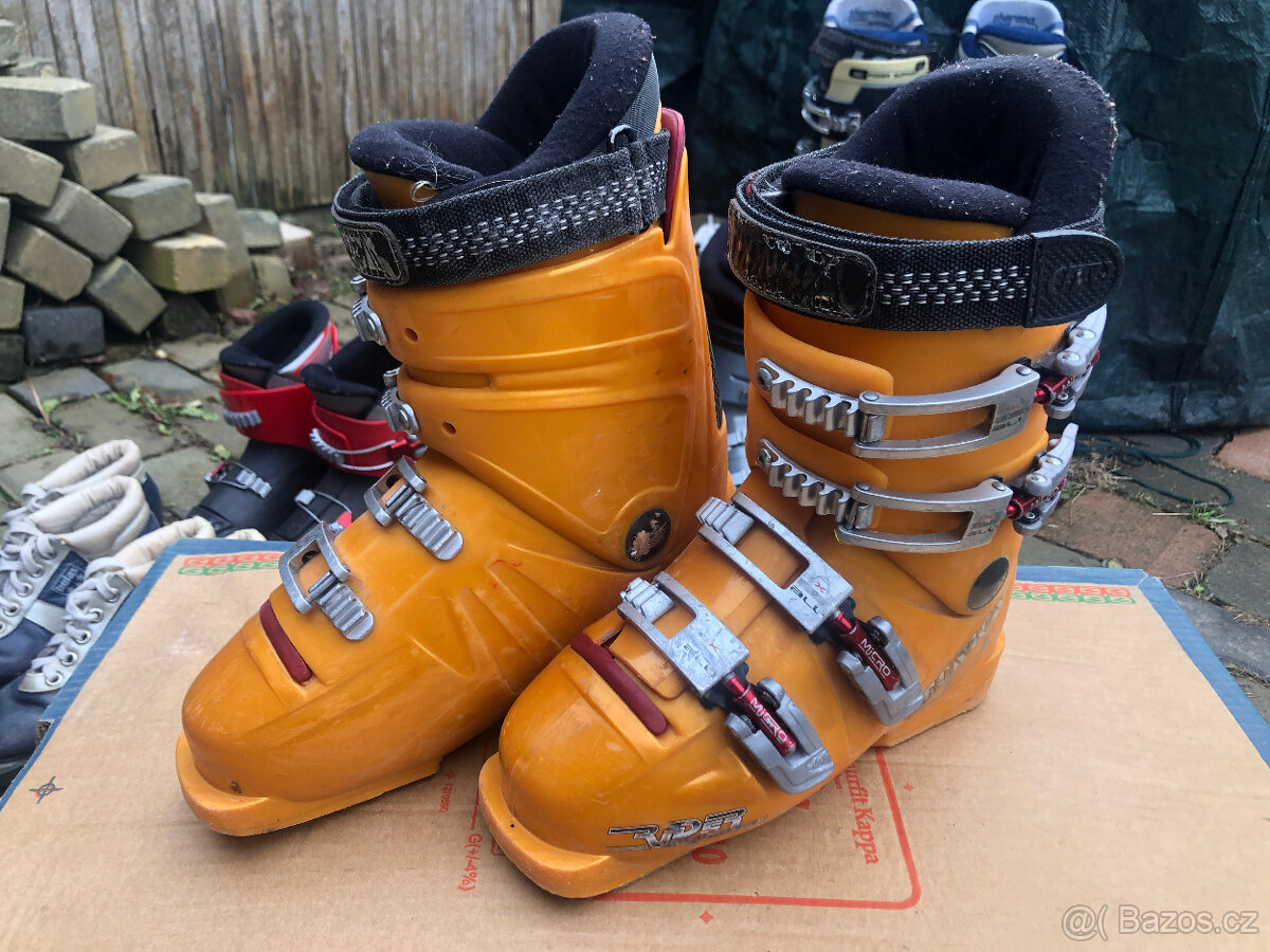 Lyžařská výbava - 13