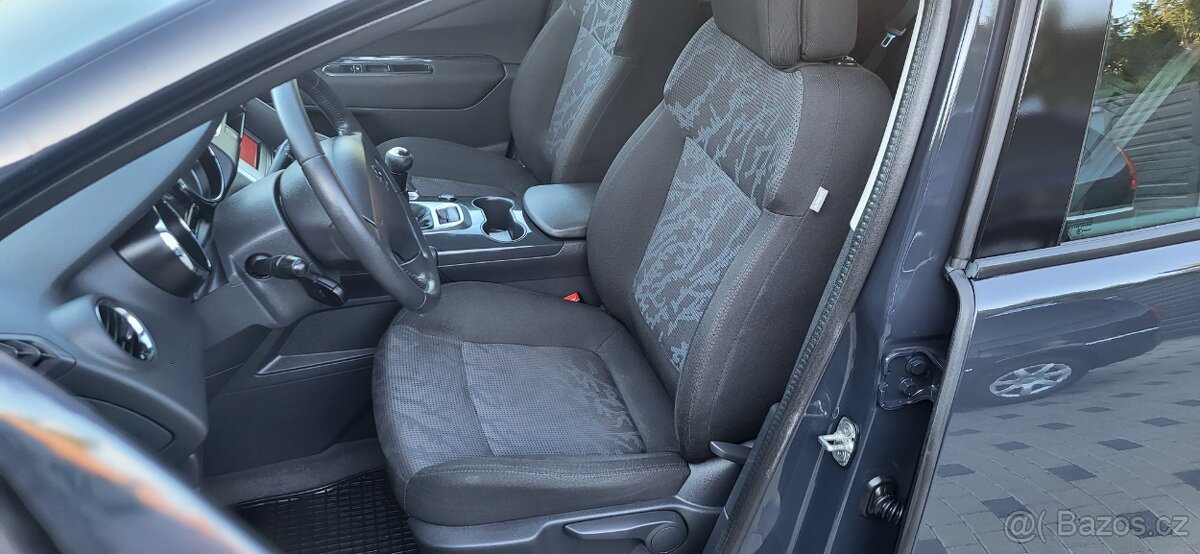 Peugeot 3008 1,6i - 88kw. EURO 5 - PĚKNÝ STAV / 89 000km - 13