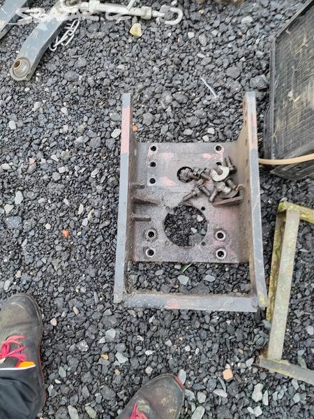 ZETOR 7045 díly (motor,převodovka,kabina a td.) - 13