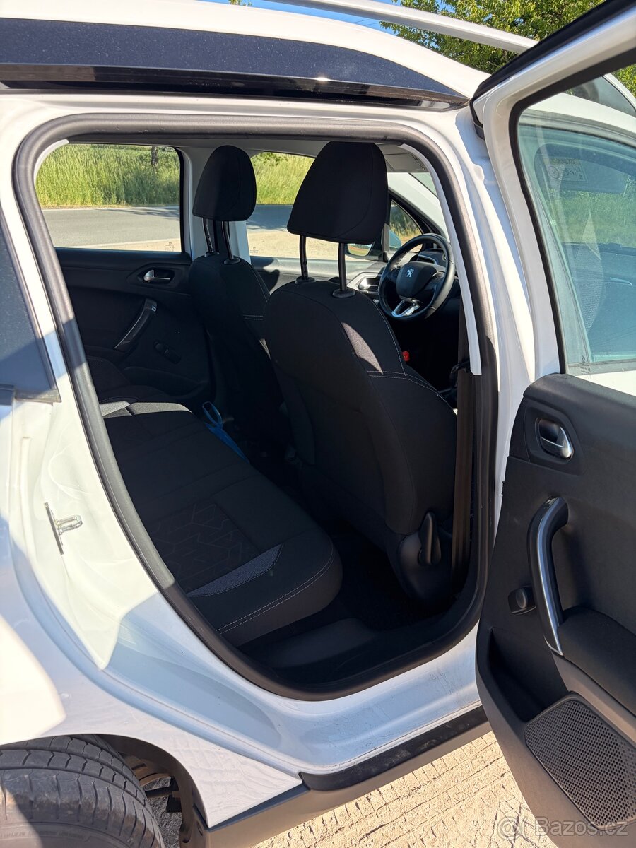 Prodám Peugeot 2008 ,1.2vti 2017 - 13