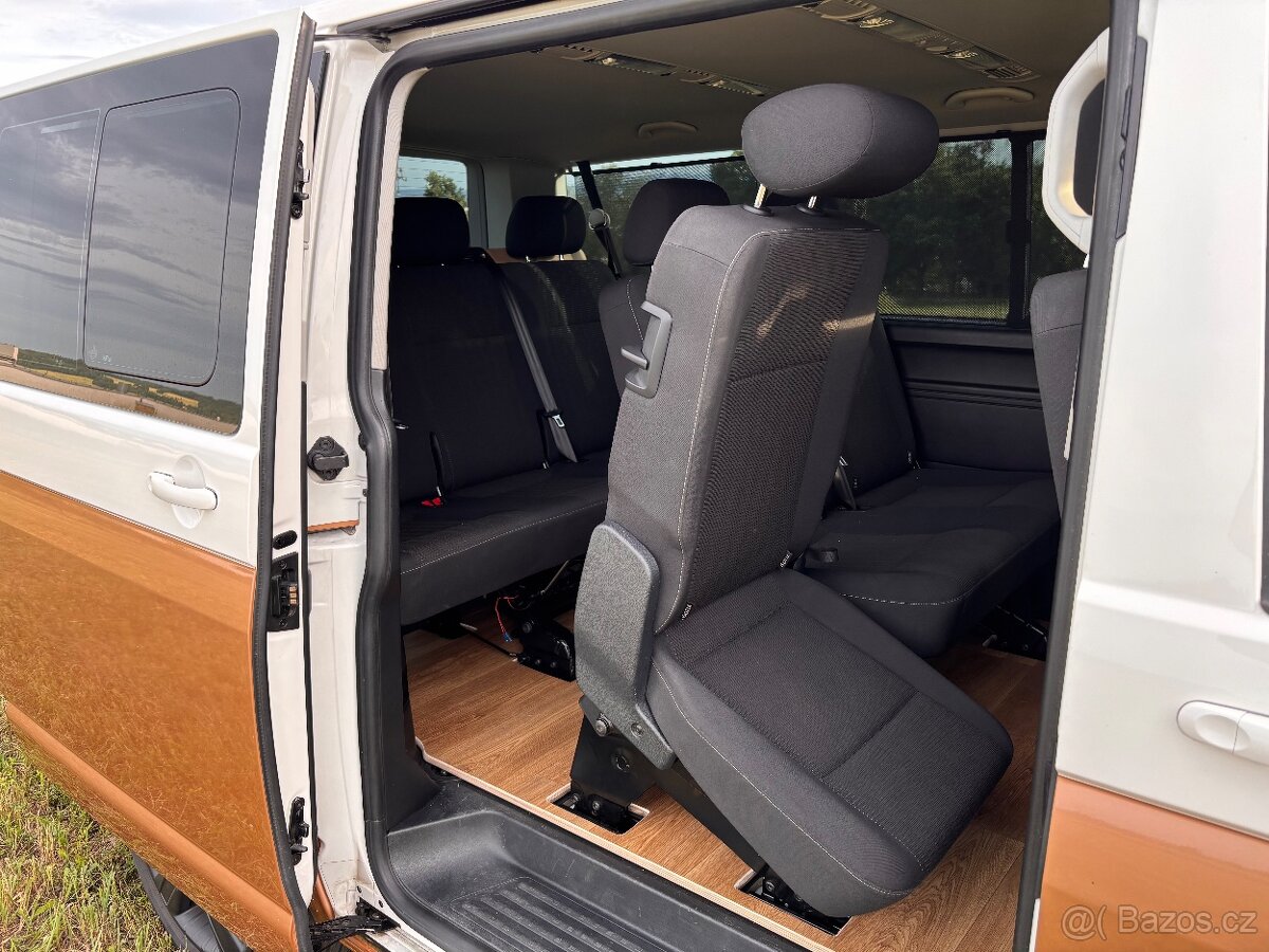 VW Caravelle T6 - 13