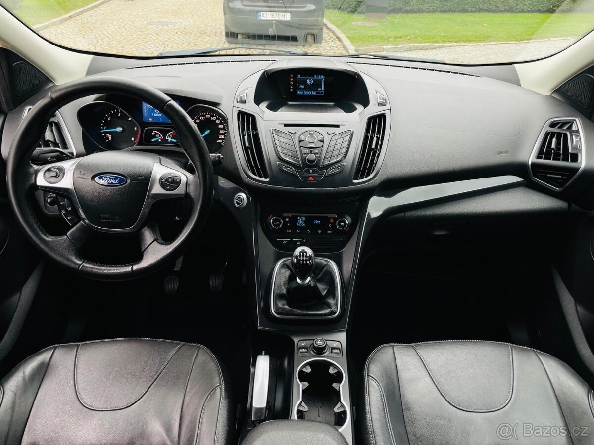 Ford Kuga 2.0TDCi 4x4 MANUÁL VÝHŘEV SERVISKA TITANIUM - 13