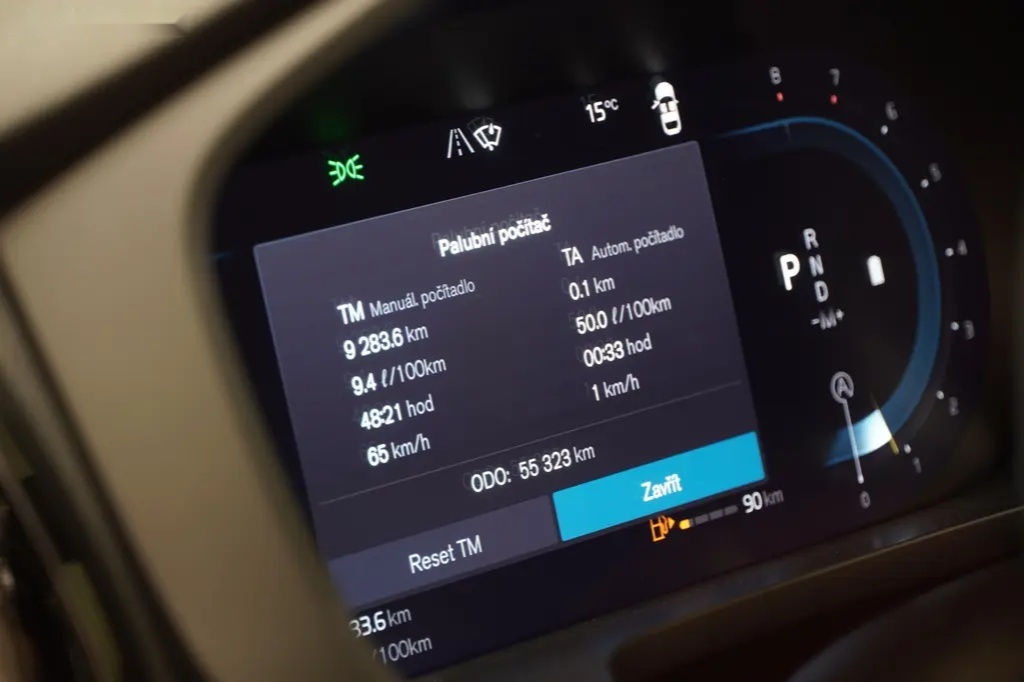 Volvo XC60, B5 AWD Plus Dark,ČR, DPH, - 13