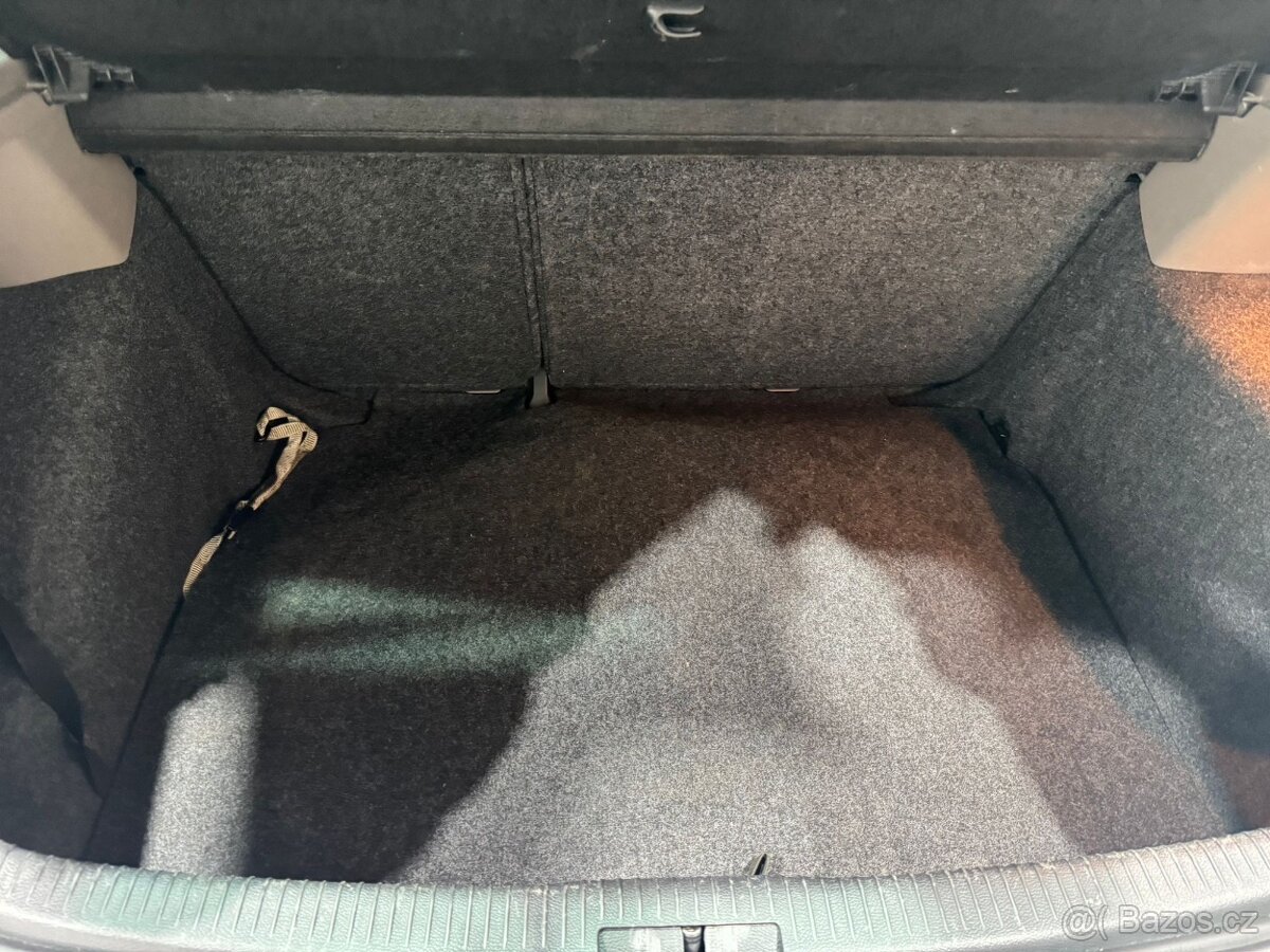 Volkswagen Golf 1.6 TDI 77 kw - 13