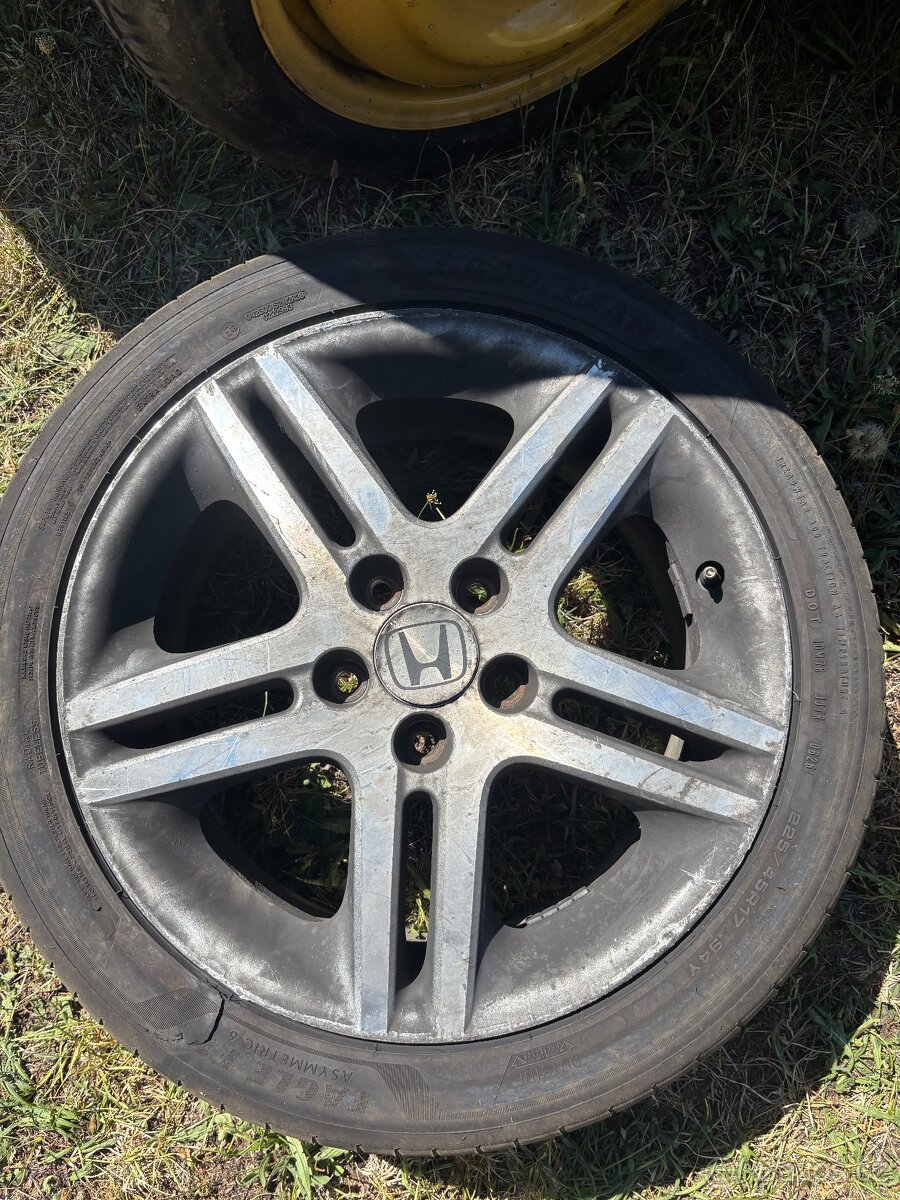 Honda accord 2.2 tdi 7 - 13