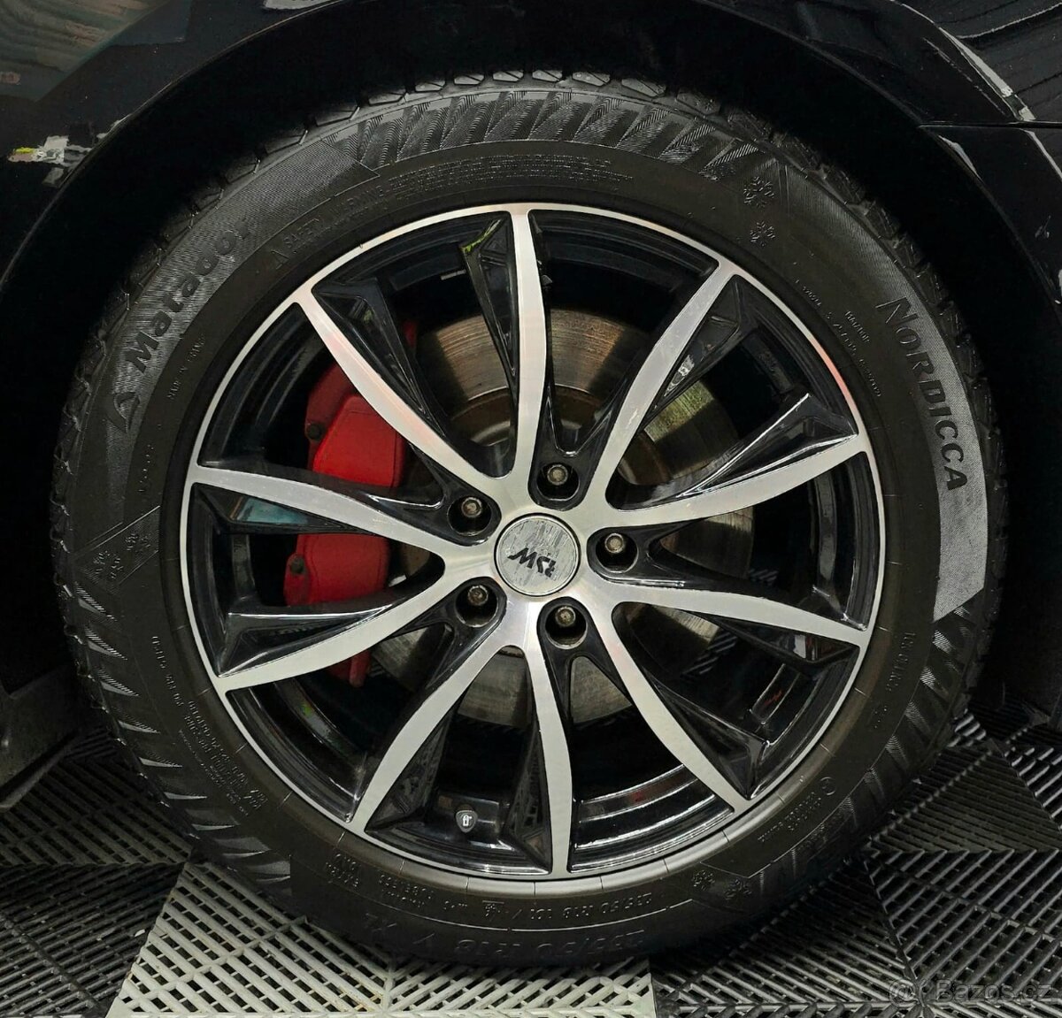 Hyundai Genesis V6 2012 246kw RWD - 13