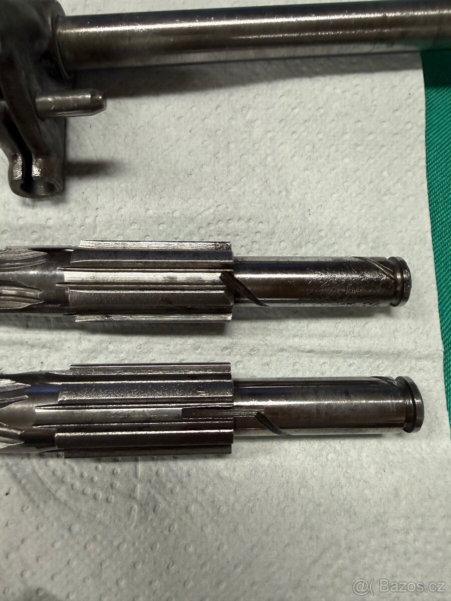 Jawa 500 OHC - díly převodovky 03 - 13