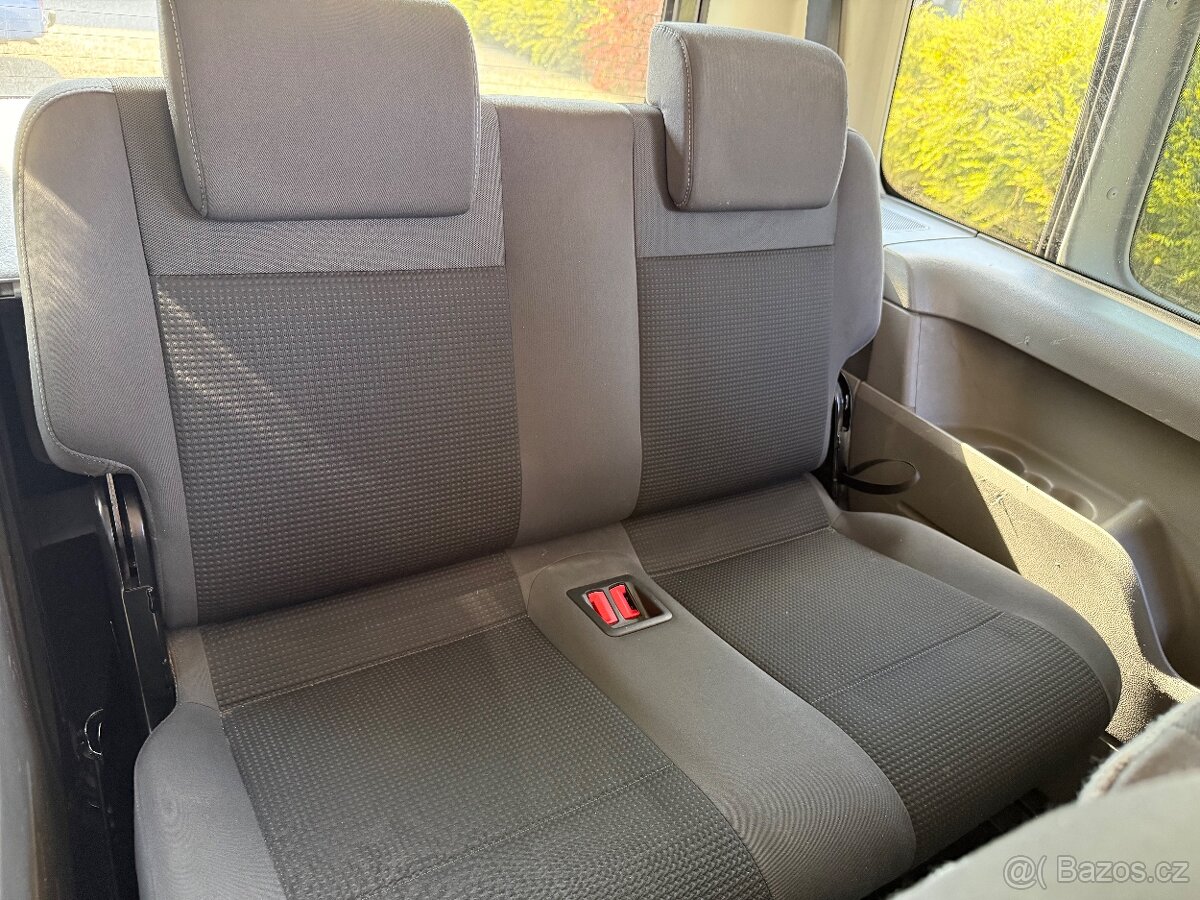 Vw Caddy Maxi 7míst,Navi,alu,tempomat,tažné style - 13