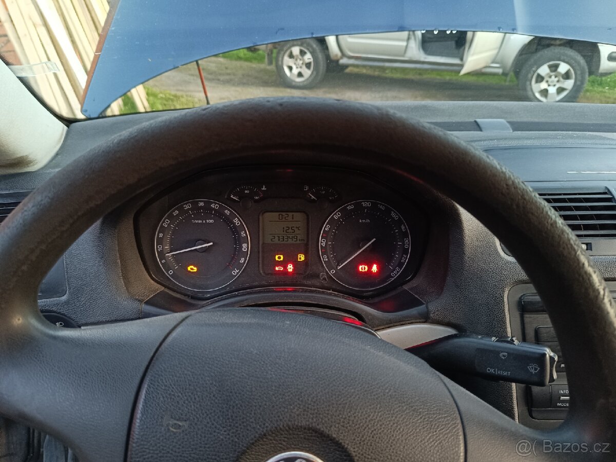 Škoda Octavia II, 1.6 MPI - 13