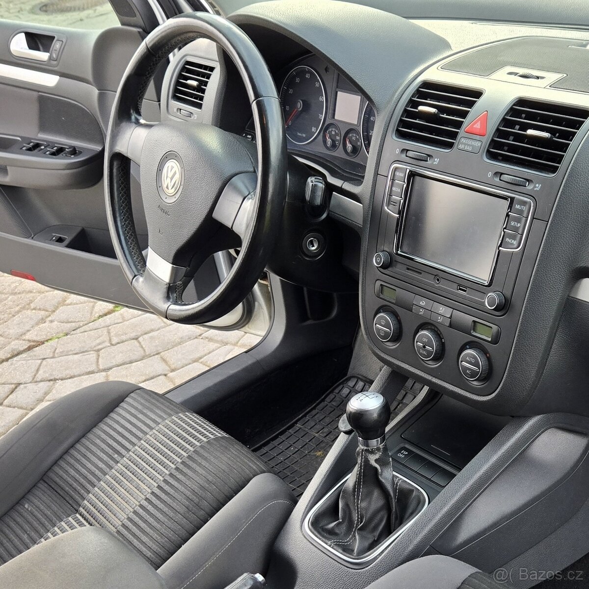 VW GOLF V 1,4 16v 59 kW / 80 PS TABLET, KLIMA, ALU, TOP - 13