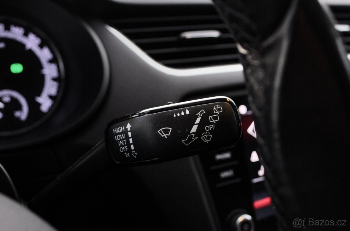 Škoda Octavia Combi 2.0 TDI Style DSG - 13