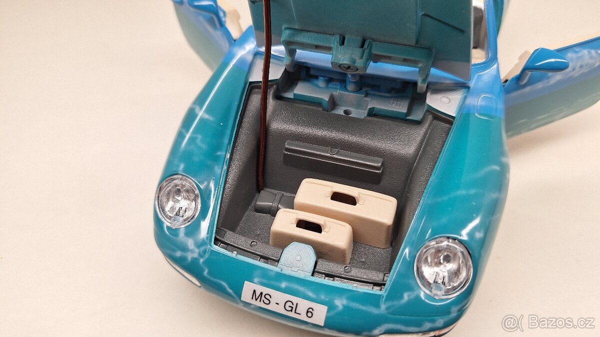 1:18 PORSCHE 911 993 CARRERA - 13