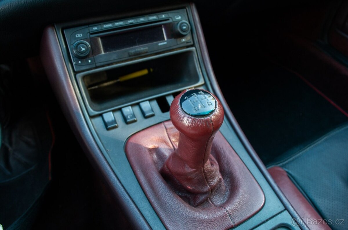 Porsche 944 2.5 Targa - 13