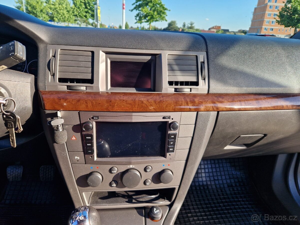 Opel Vectra C 2005 - 13
