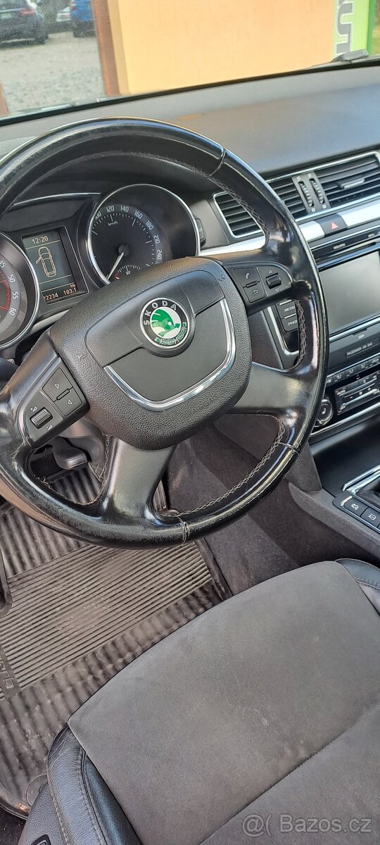 Škoda Superb 2.0 TDI 125kW ELEGANCE - 13