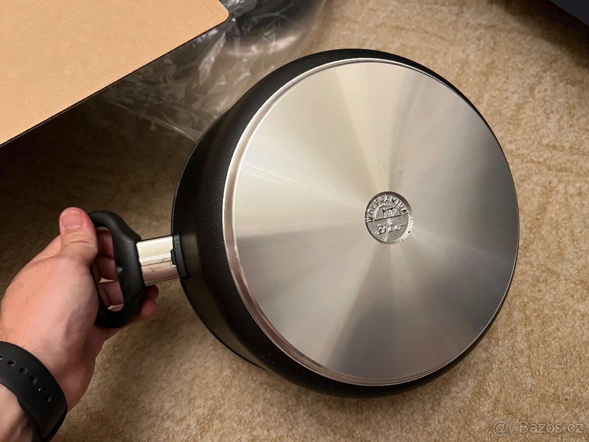 Sada titanovych hrncu Top Moravia - 13