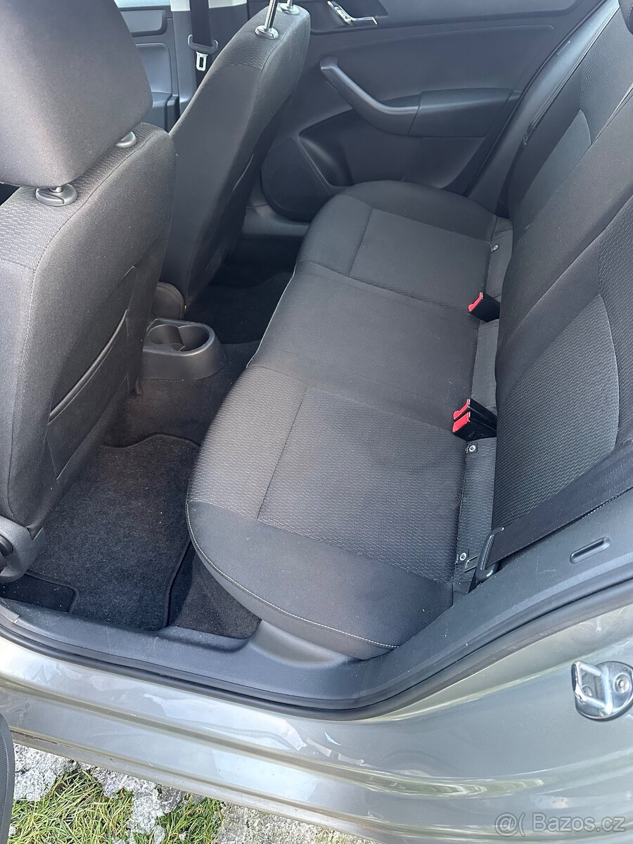 Škoda rapid 1.2 TSI-63KW-ZIMNI GUMY - 13