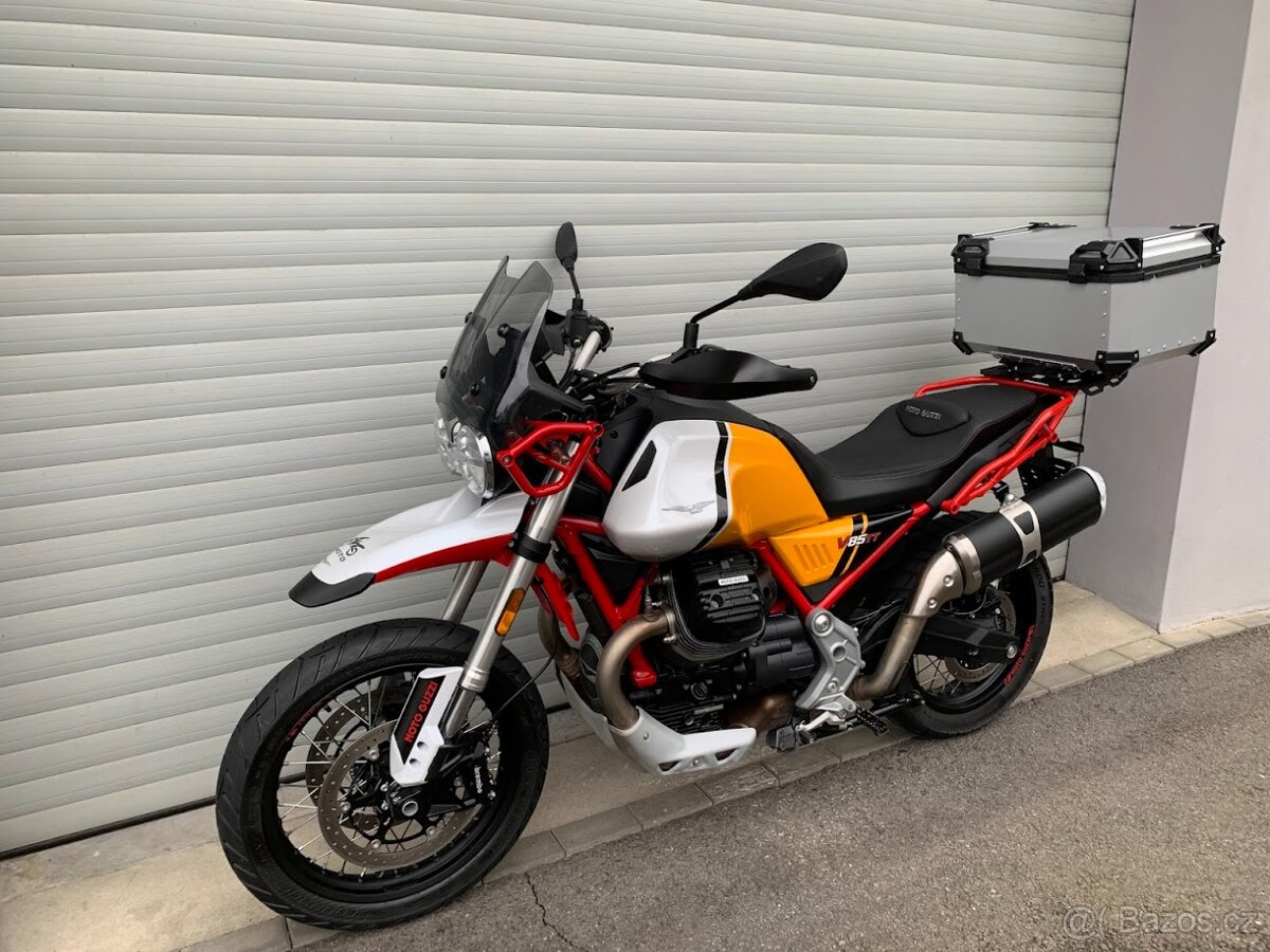 Moto Guzzi V 85TT ABS, LED, KUFR, Euro 5 - 13