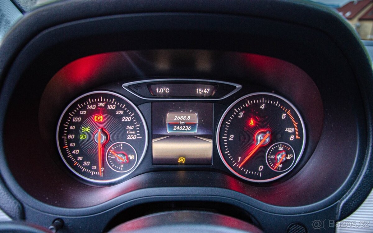 Mercedes-Benz B trieda 180 d - 13