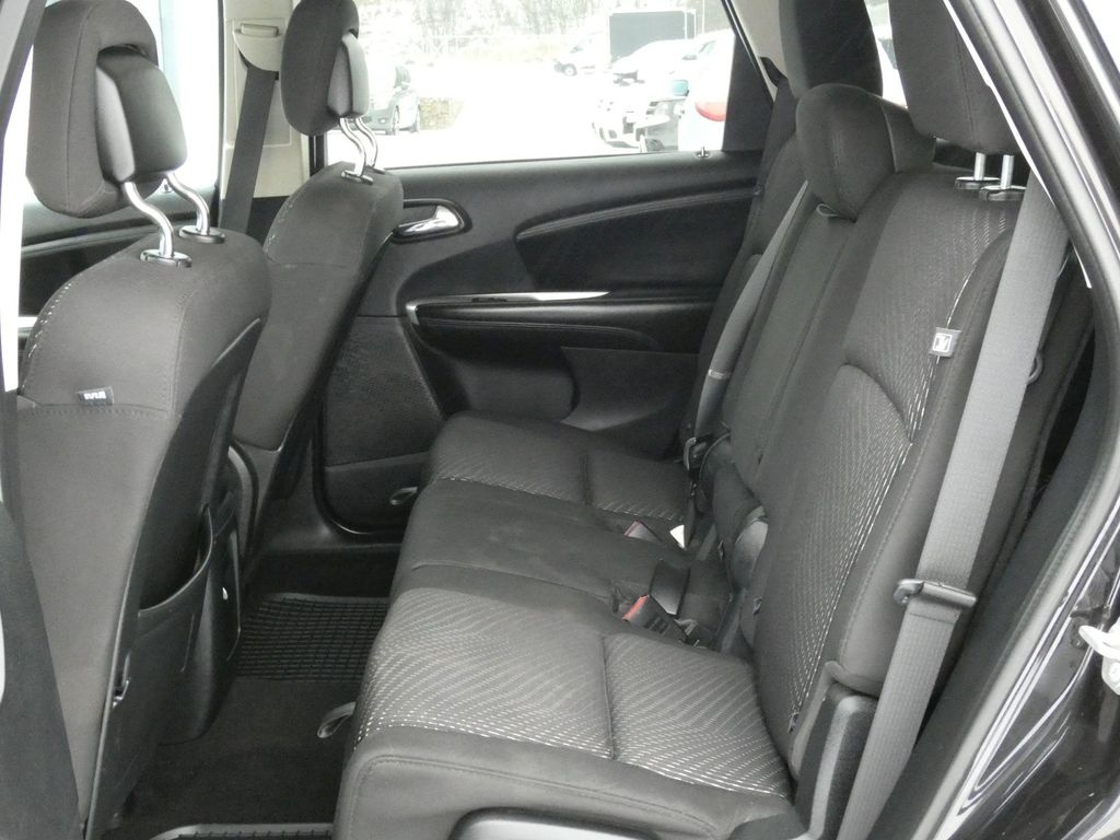 Fiat Freemont 2.0 MJT TOTÁLNÍ VÝPRODEJ - 13