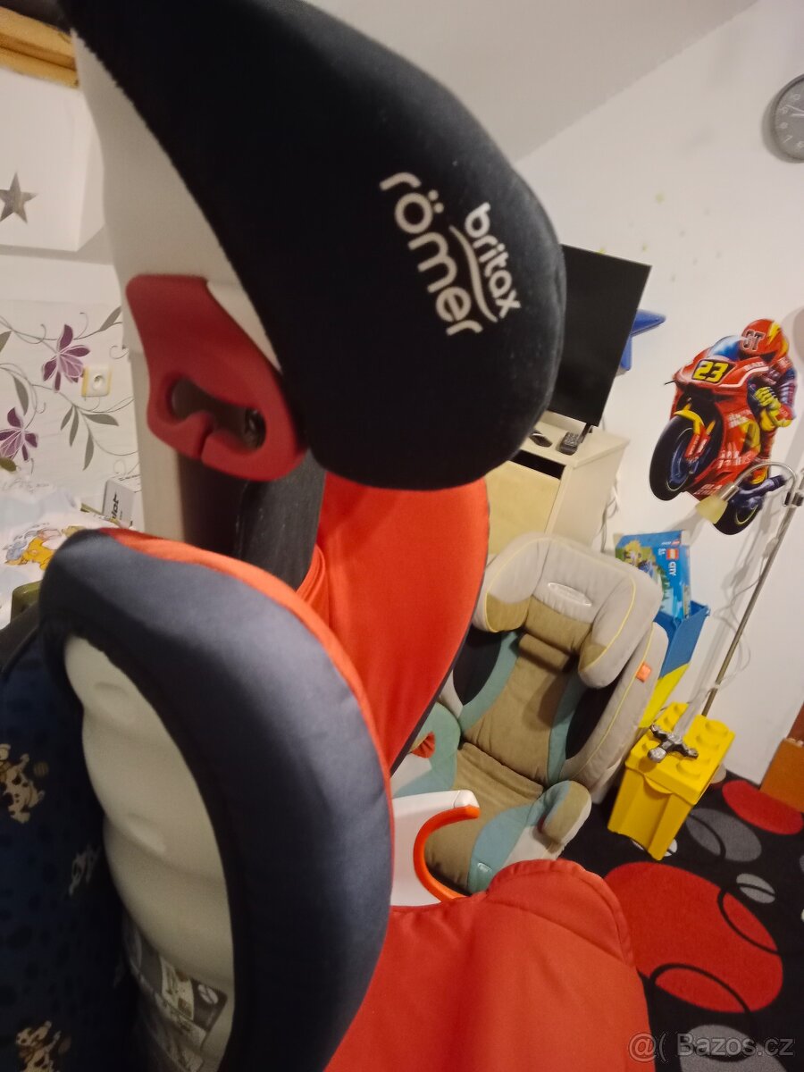 Kočárek + 2 autosedačky - 13