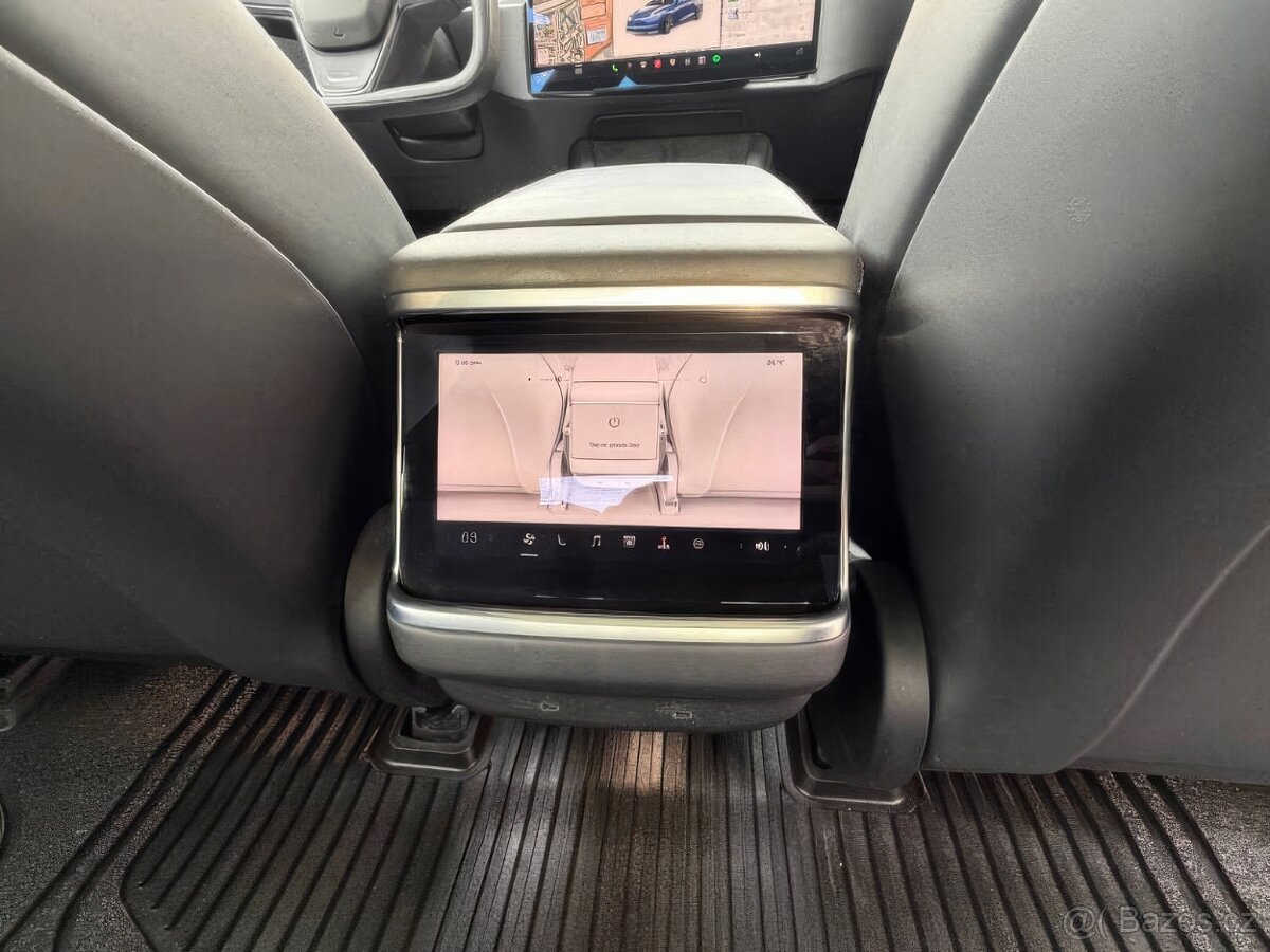 Tesla Model S 2022 - 13