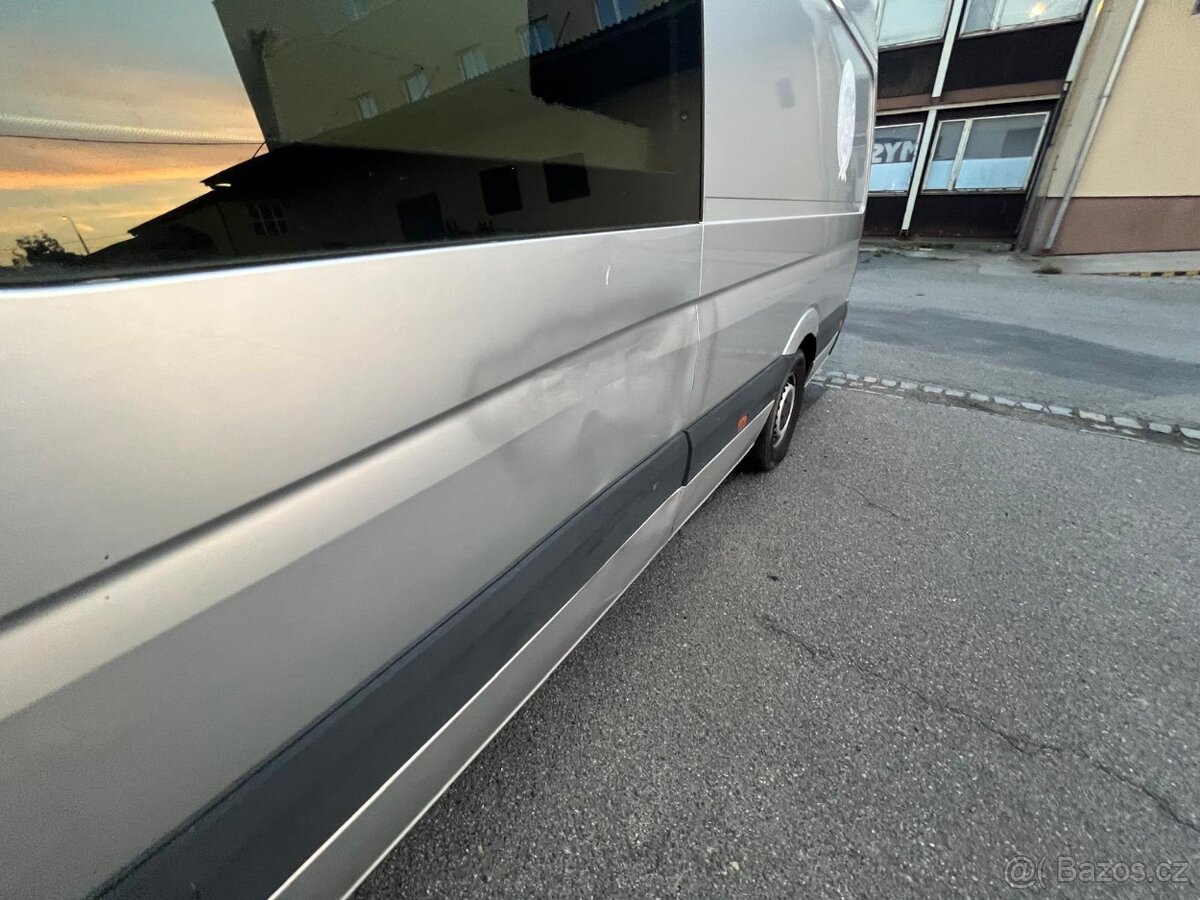 VW Crafter 2.5/80 kW 8 míst - 13