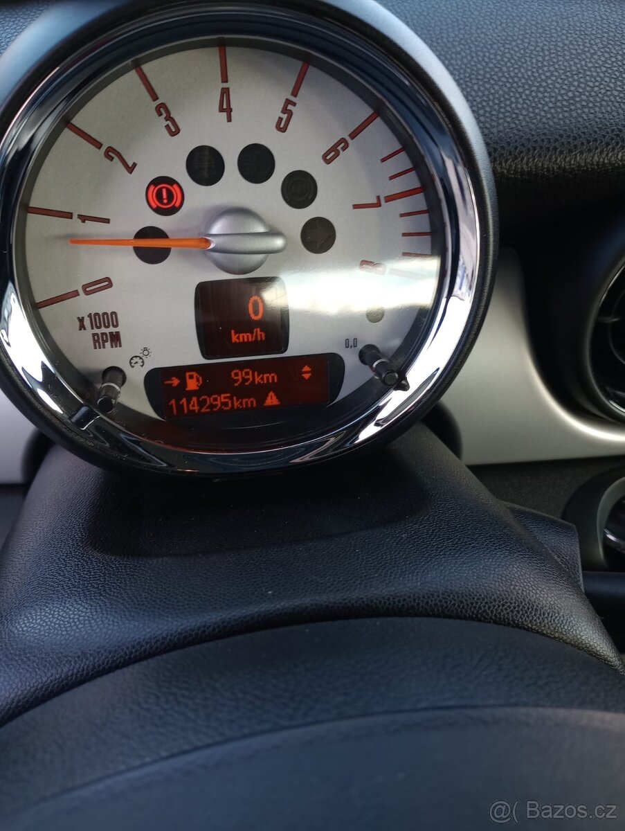 Mini Cooper R56 1.6 90kw 2014 - 13